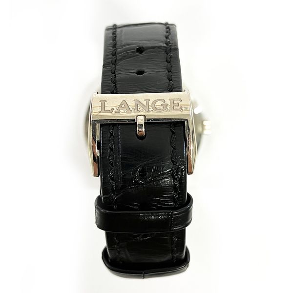 A. Lange and Sohne Saxonia Thin 201.027